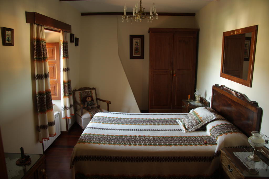 Casa De Sixto Guest House Paderne Phòng bức ảnh
